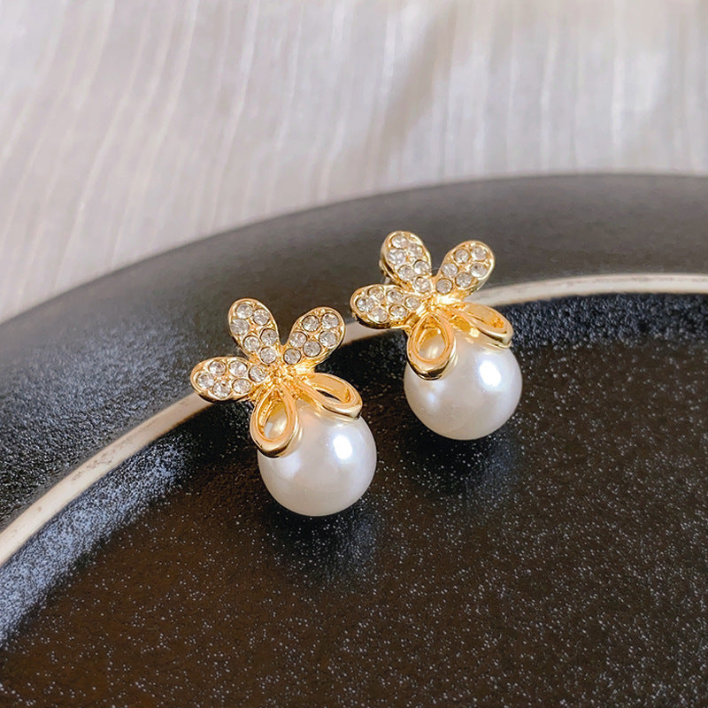Wholesale S925 silver needle leaf rose small fresh flower earrings